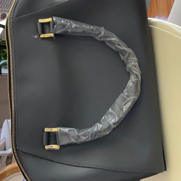 Joy and Iman Grey Leather Handbag - Picture 3 of 4